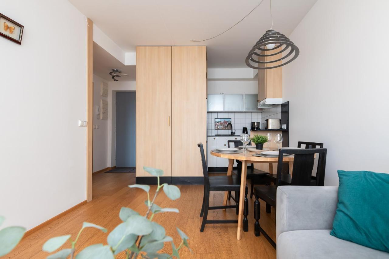 Apartamento Orange Sipelga Balcony & Free Parking Tallin Exterior foto