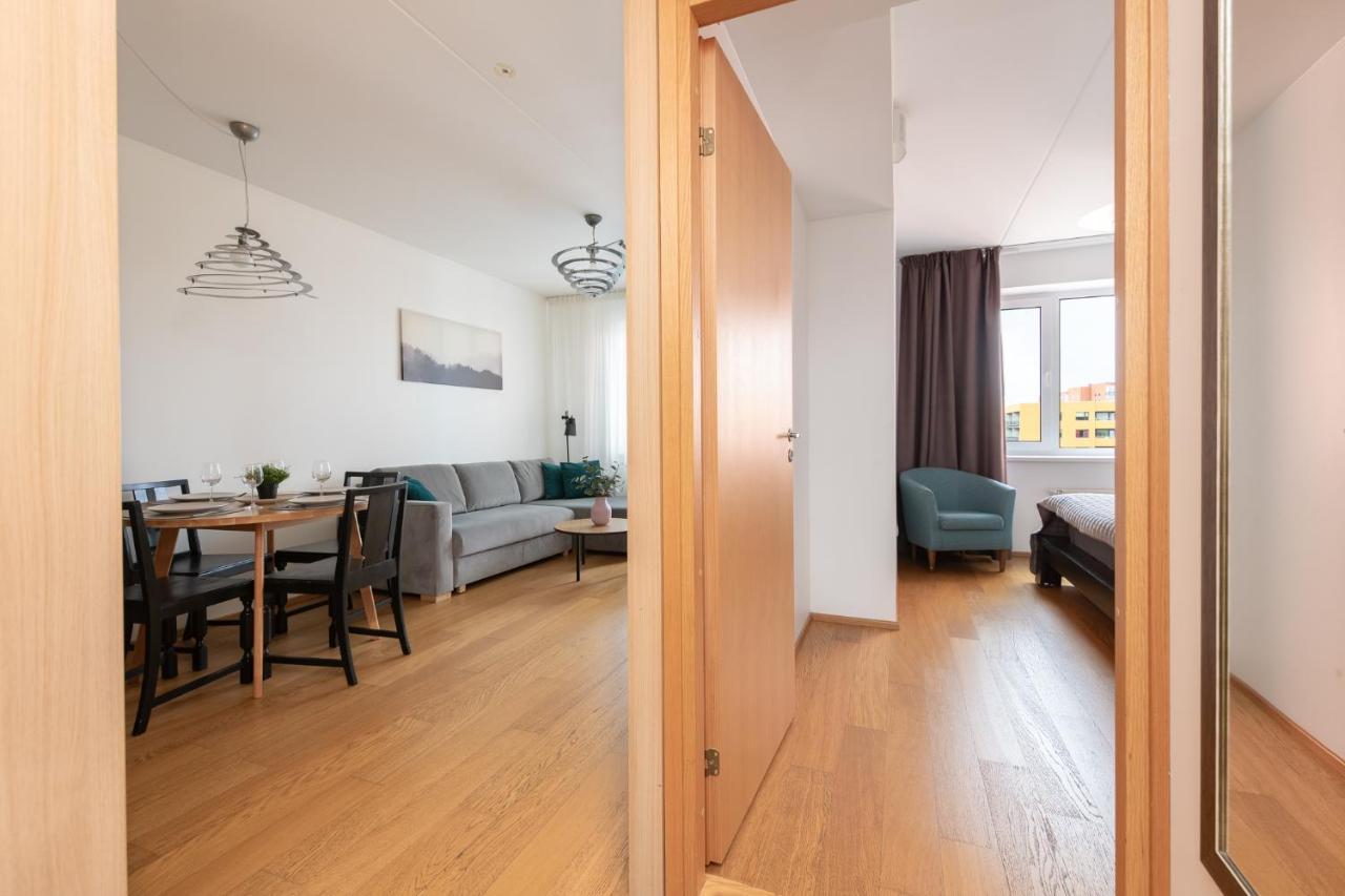 Apartamento Orange Sipelga Balcony & Free Parking Tallin Exterior foto