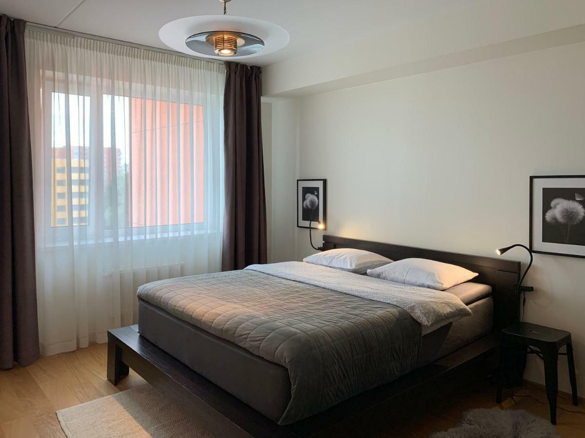 Apartamento Orange Sipelga Balcony & Free Parking Tallin Exterior foto